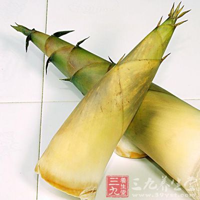 首先荨麻疹患者在蔬菜中要盡量的避免這些，主要有竹筍