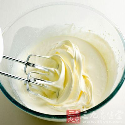 應注意避免攝入與敏感食物有交叉成分或者類似結構的食物，比如患者如對奶油