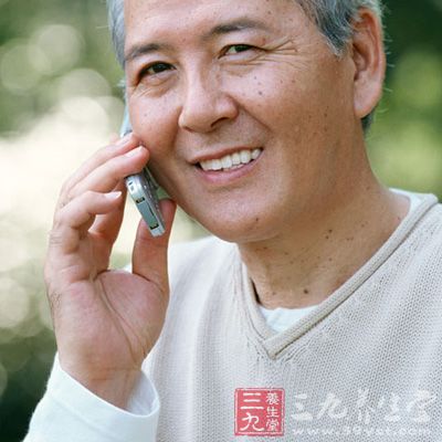 糖尿病的患病人群很廣,似乎並沒有什麼年齡的界限,但是一般在中老年人中比較常見 糖尿病的患病人群很廣,似乎並沒有什麼年齡的界限,但是一般在中老年人中比較常見