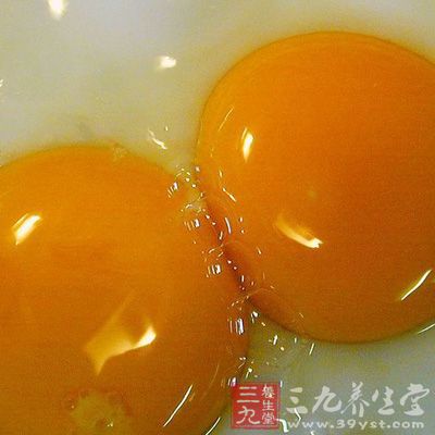 不能吃有油多的東西，比如海鮮和雞蛋