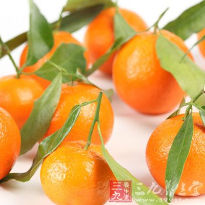 橘皮雖然具有止咳化痰的功效，但橘肉反而生熱生痰