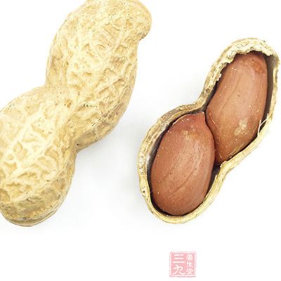 花生含有大量脂肪，需膽汁去消化
