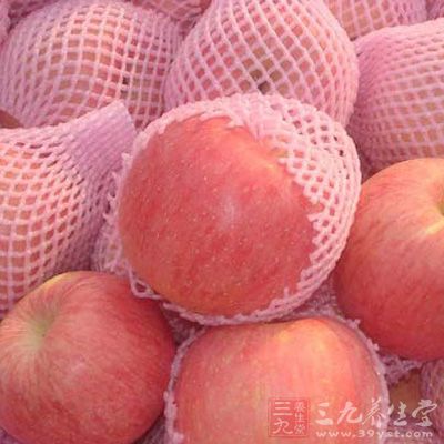 蘋果富含維生素C及豐富的纖維素和礦物質等 蘋果富含維生素C及豐富的纖維素和礦物質等