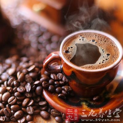 孕婦喝咖啡不僅容易導致胎兒畸形，還容易阻止胎兒的形成
