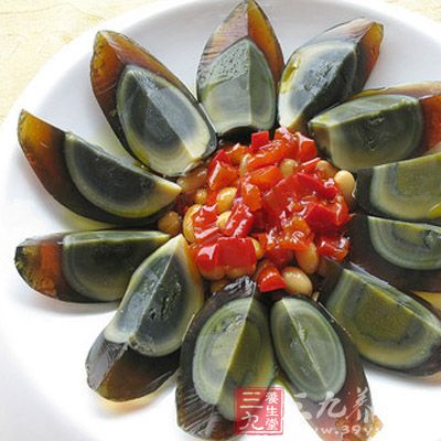 松花蛋不宜與甲魚、李子、紅糖同食 松花蛋不宜與甲魚、李子、紅糖同食