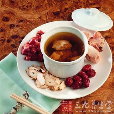 茶葉中的咖啡鹼等物質絕大部分經肝髒代謝
