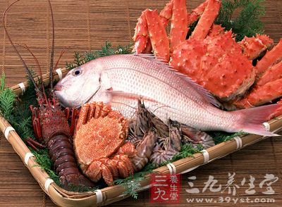 魚蝦類、菠菜、豆類、蘑菇、香菇、香蕈、花生等也有一定量嘌呤