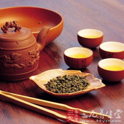 最好在睡前幾小時內不要喝人參茶