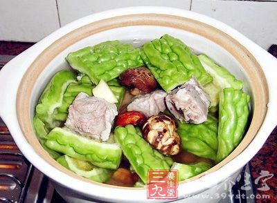 過多食用或食用苦味過重的食物，可能會損傷脾胃
