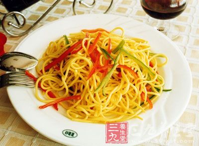 意大利面全是碳水化合物