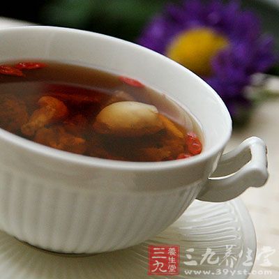 取黨參35公克，去子紅棗10枚