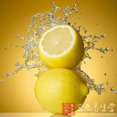 檸檬含有維生素C、維生素E、繕食纖維、鈣、鉀等營養素