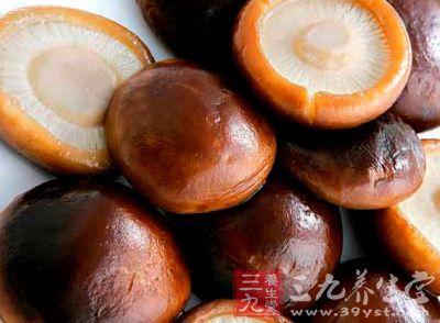 香菇洗得太干淨或用水浸泡