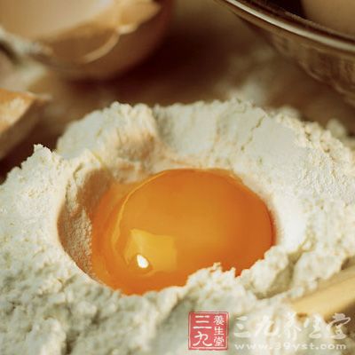 給孩子吃紅皮雞蛋好還是白皮雞蛋好 給孩子吃紅皮雞蛋好還是白皮雞蛋好
