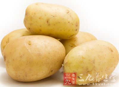 土豆和牛肉在被消化時所需的胃酸濃度不同