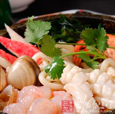 海鮮維C同食會中毒