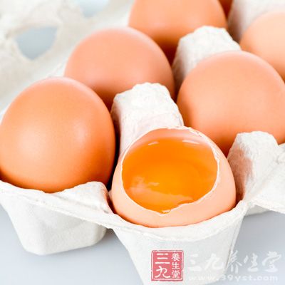 肝炎病人只宜食蛋清，不能吃蛋黃