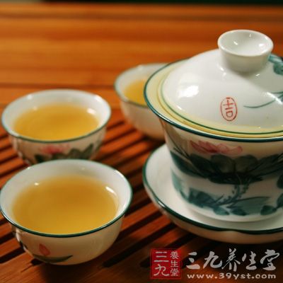 忌飲用劣質茶或變質茶