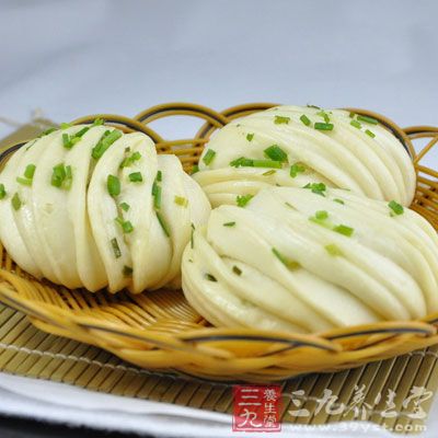 所以，晚餐要少吃一些，以吃含脂肪少、易消化的食物為佳