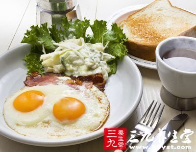 牛奶加雞蛋代替主食是錯誤的