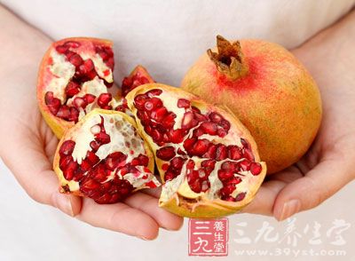 石榴中維生素C的含量是蘋果或梨的1-2倍