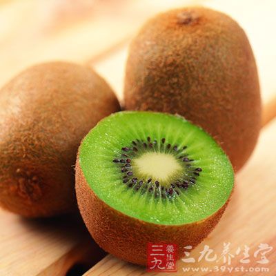 猕猴桃果實細嫩多汁，清香鮮美，營養價值豐富
