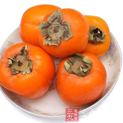 柿子紅薯若同吃,體內結石易形成 柿子紅薯若同吃,體內結石易形成