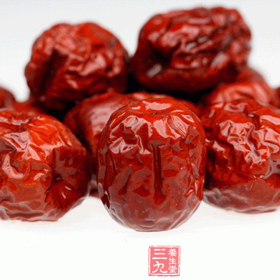 單吃生紅棗補血