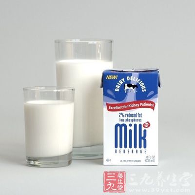 飲食中的補鈣藥：牛奶、蝦皮、豆腐