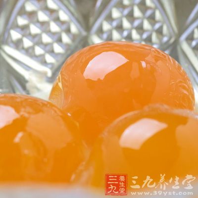 蛋黃越黃對眼睛健康越好