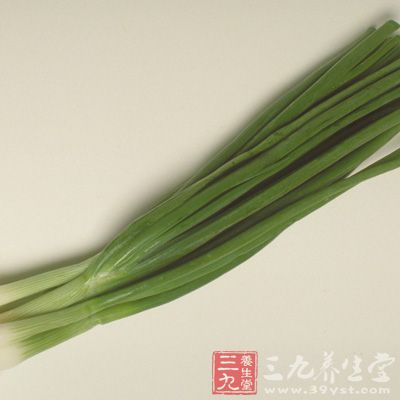炒菜時多加些小蔥，能有效增進食欲