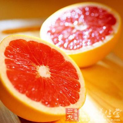 葡萄柚的成分和其他柑橘類水果幾乎完全相同