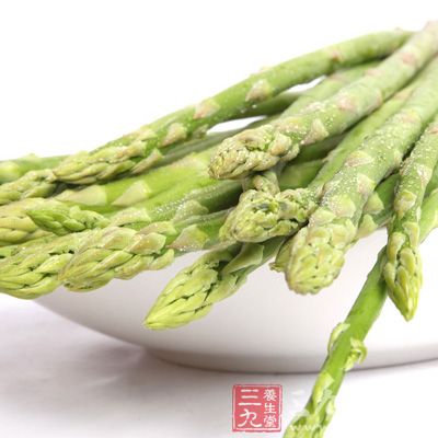 蘆筍含有豐富的組織蛋白核酸葉酸、微量元素硒和游離態存在的天門冬酰胺