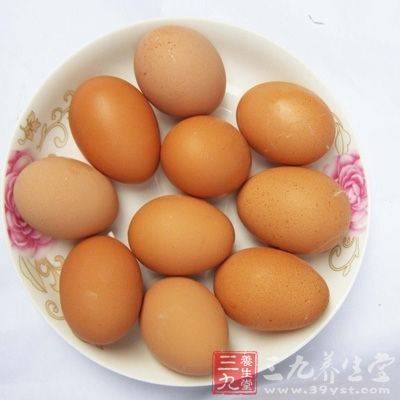 用雞蛋做菜時，最後才放調料