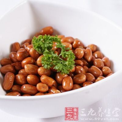 現做的花生牛奶被稱為“液態長生果” 現做的花生牛奶被稱為“液態長生果”