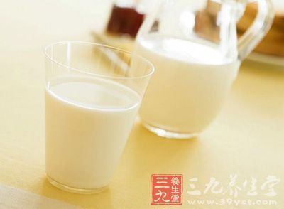這8類人喝奶等於穿腸毒藥