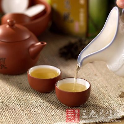 忌飲隔夜茶