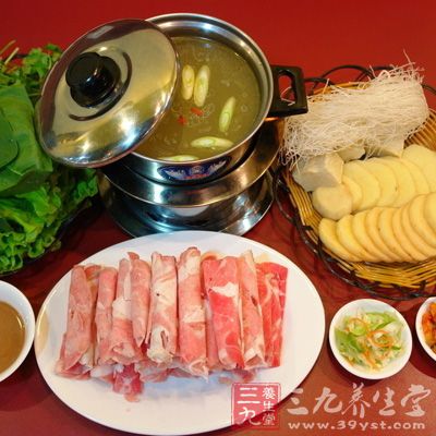 麻辣火鍋對胃腸的殺傷力不難想像