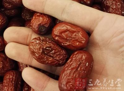 紅棗含有豐富的維生素、果糖和各種氨基酸