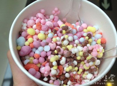 牛奶與巧克力易發生腹瀉 牛奶與巧克力易發生腹瀉