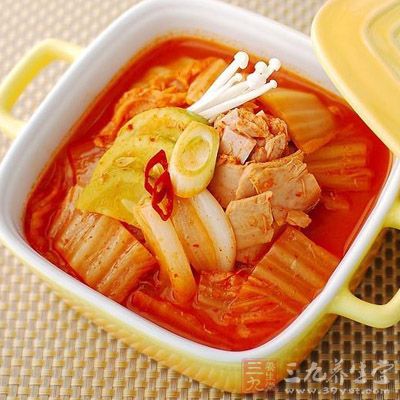 泡菜:促使人體早衰 泡菜:促使人體早衰