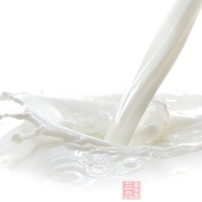 用牛奶服藥，這是大多數人都犯過的常識性的錯誤