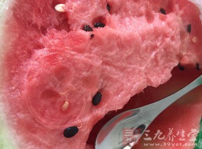 　警惕：激素催熟，子是白的