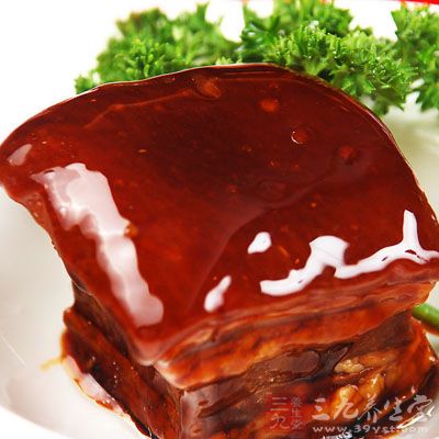 因為高脂肪食物很難消化