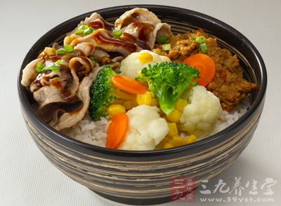 此類早餐內容為剩飯菜