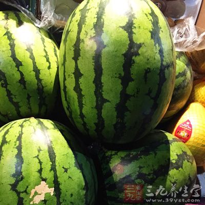 不能吃打開時間過久的西瓜