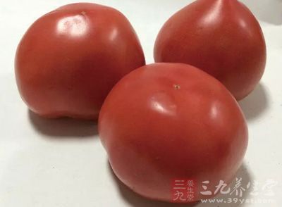 飯後吃西紅柿由於胃酸已與許多食物混合