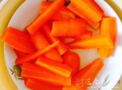胡蘿卜含有豐富的胡蘿卜素