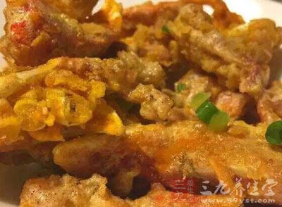很多營養學家都將油炸的食物稱作是垃圾食物