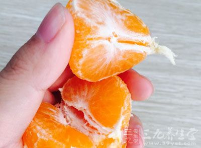 水果蛋白質含量少，脂肪含量更是微乎其微